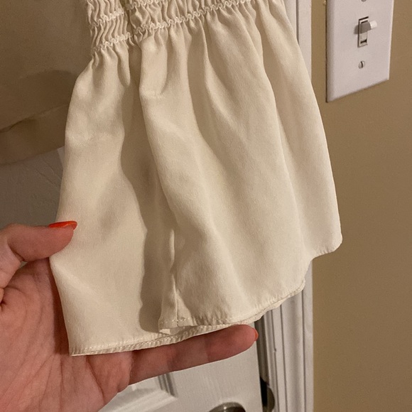 ALC Sidra Long Flare Sleeve Silk Blouse in Cream 6 - Picture 7 of 8